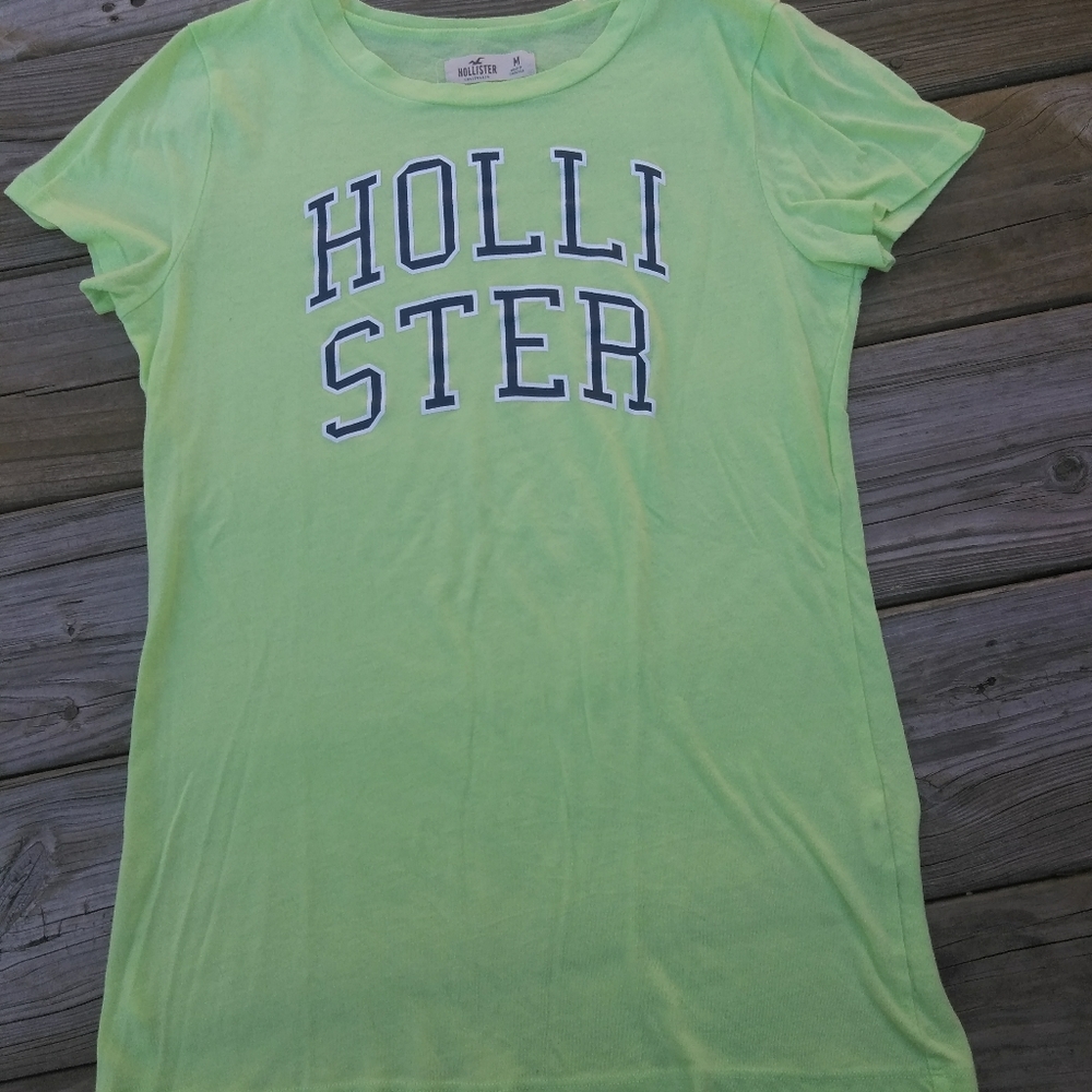 2/$14 Hollister lime green/navy blue tee. Size M
